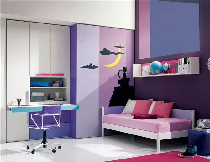 2010-08-purple-decorative-teenage-girl-bedroom