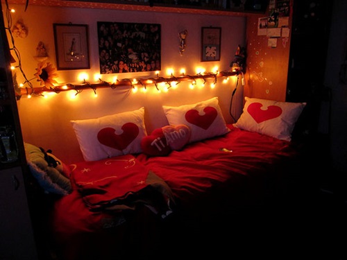 Romantic-Ideas-to-Decorate-Your-Bedroom-for-Valentines-Day-81