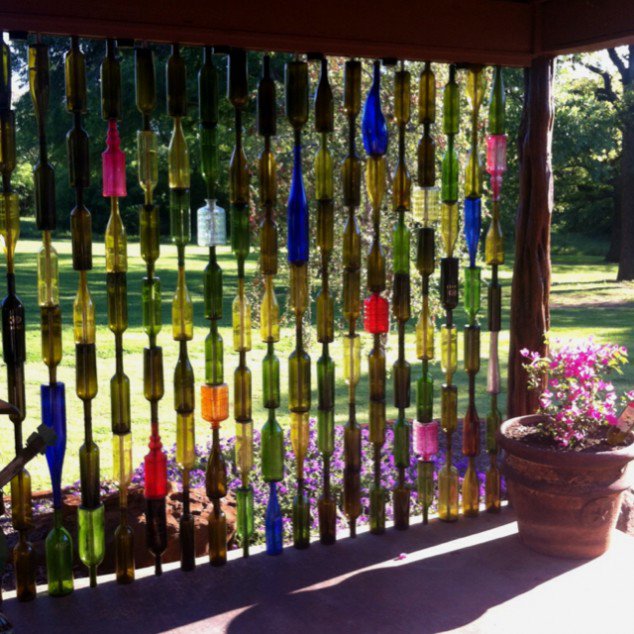 re-cycled-bottle-fence-634x634