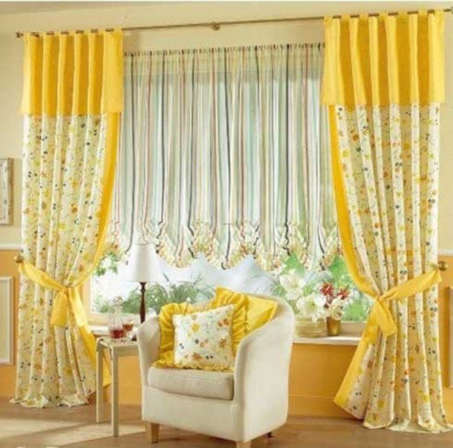 Curtain-Designs-for-Living-Room-with-Bright-Color-634x627