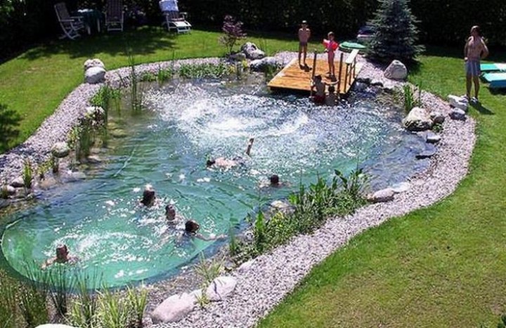 DIY-How-to-Build-a-Natural-Swimming-Pool-e1438209594959