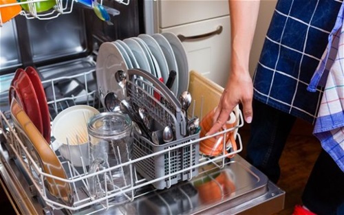 How-to-Clean-and-Maintain-your-Dishwasher-10