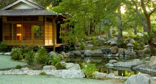 How-to-Create-a-Gorgeous-Japanese-Garden-2