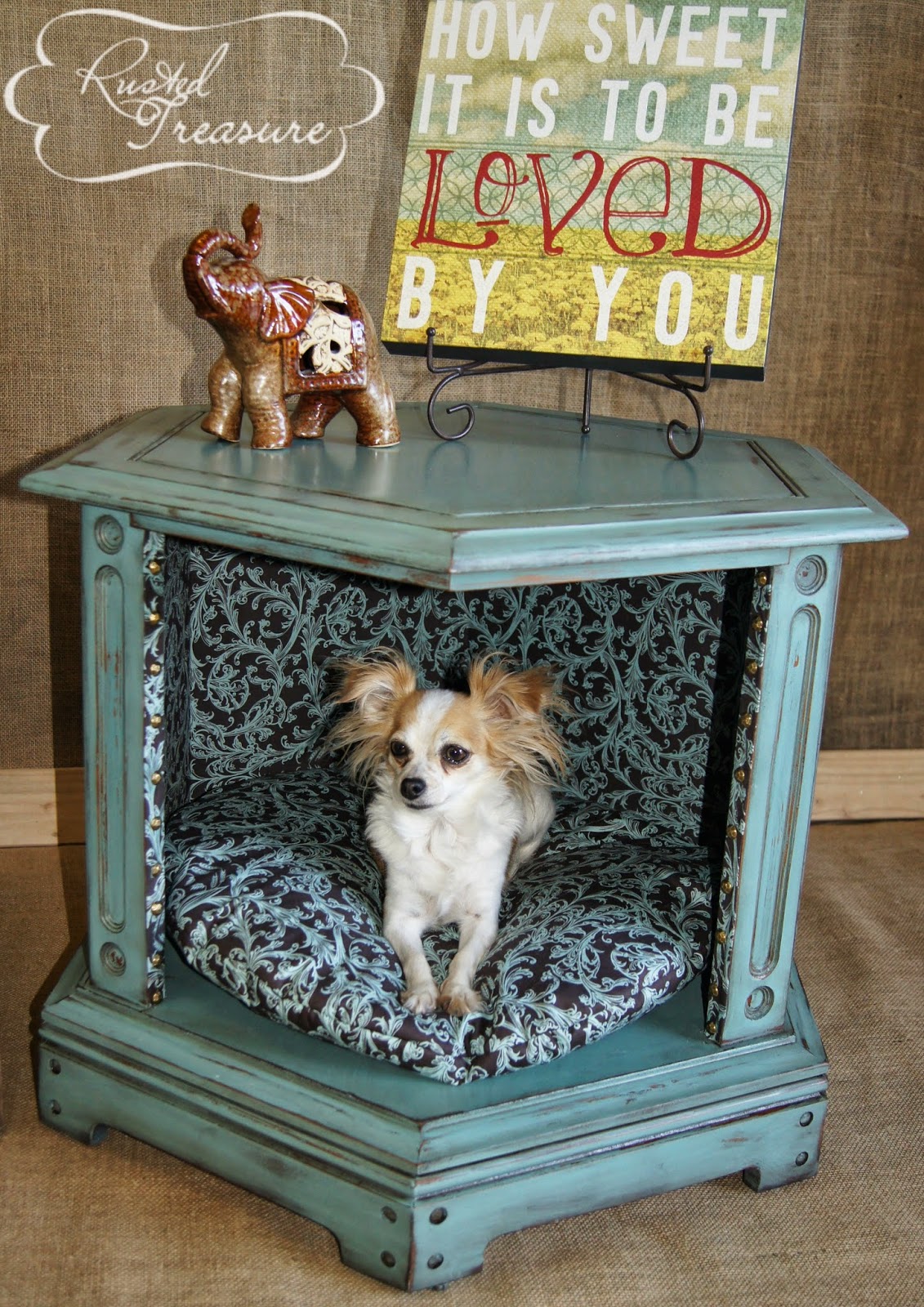 royal-pet-bed-from-old-table-dip-feed-3